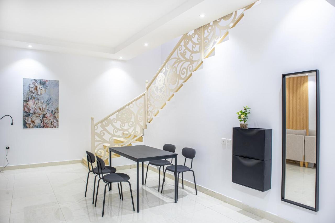 Luxury And Modern Hotel Apartments In Mudhainib - Nozol Noor 3 マディーナ エクステリア 写真